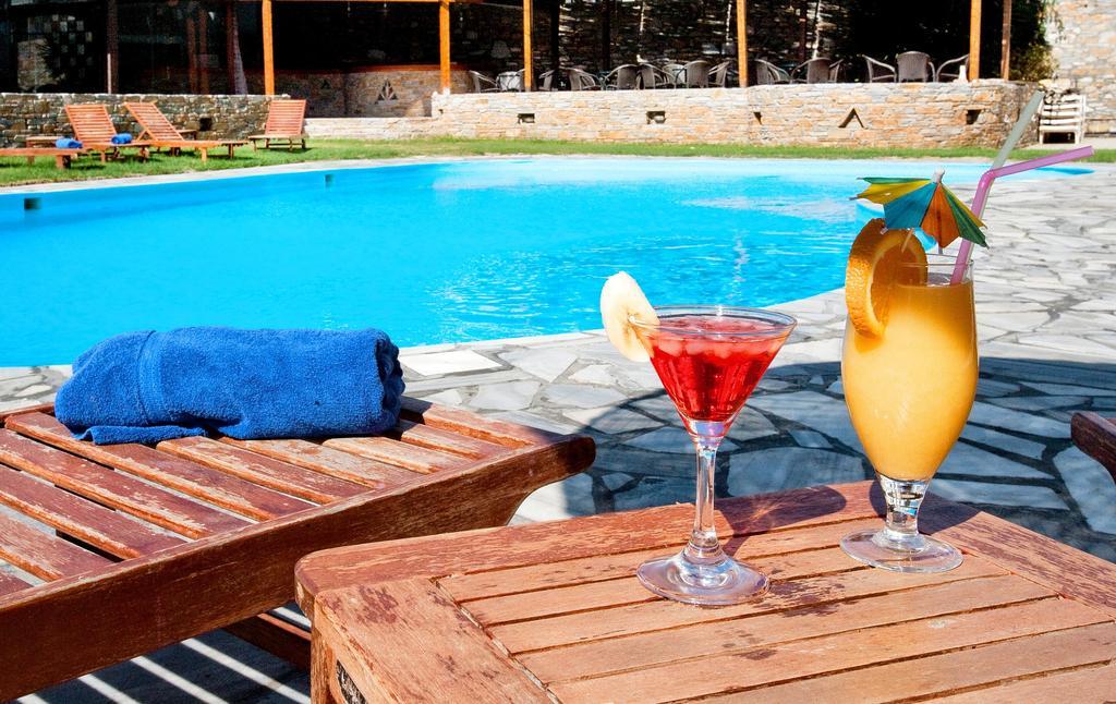 Aeolos Bay Hotel Tínos Extérieur photo