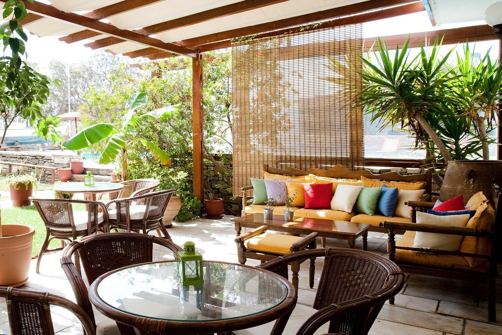 Aeolos Bay Hotel Tínos Extérieur photo