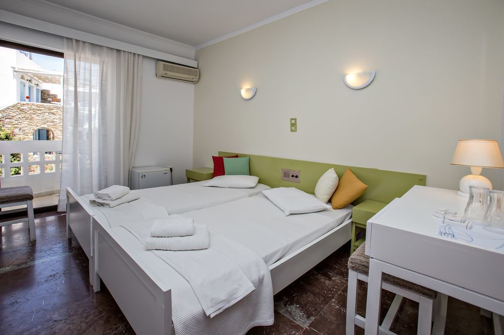 Aeolos Bay Hotel Tínos Extérieur photo