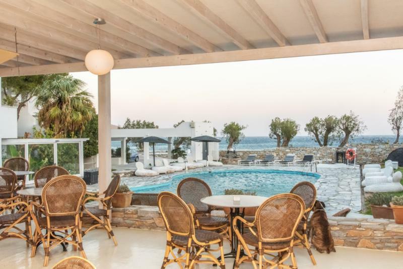 Aeolos Bay Hotel Tínos Extérieur photo